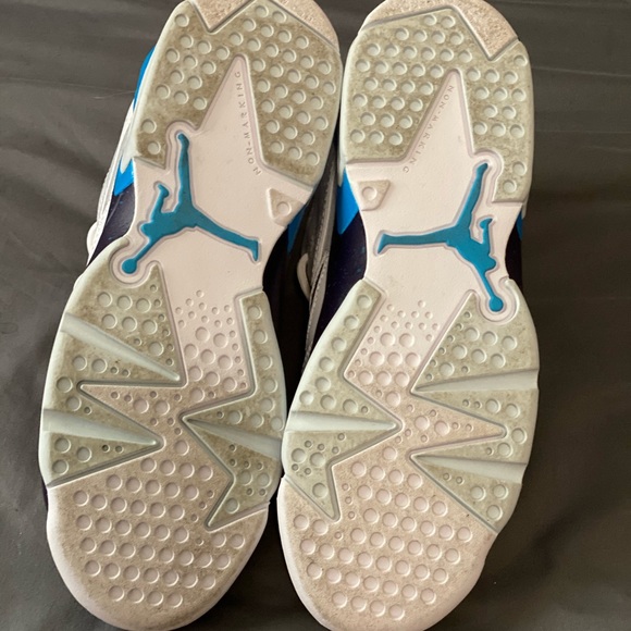 Authentic youth Jordan sneakers - Picture 5 of 6